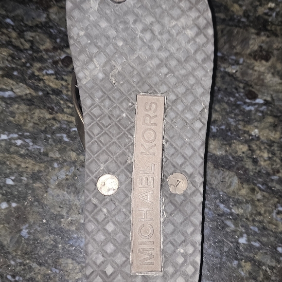 Michael kors flip flops - Picture 4 of 5